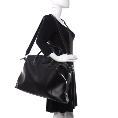 Givenchy Smooth Calfskin Large Soft Antigona Black 2 of 9