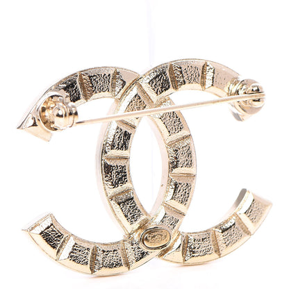 Chanel Studded CC Pin Brooch Gold 3 of 5