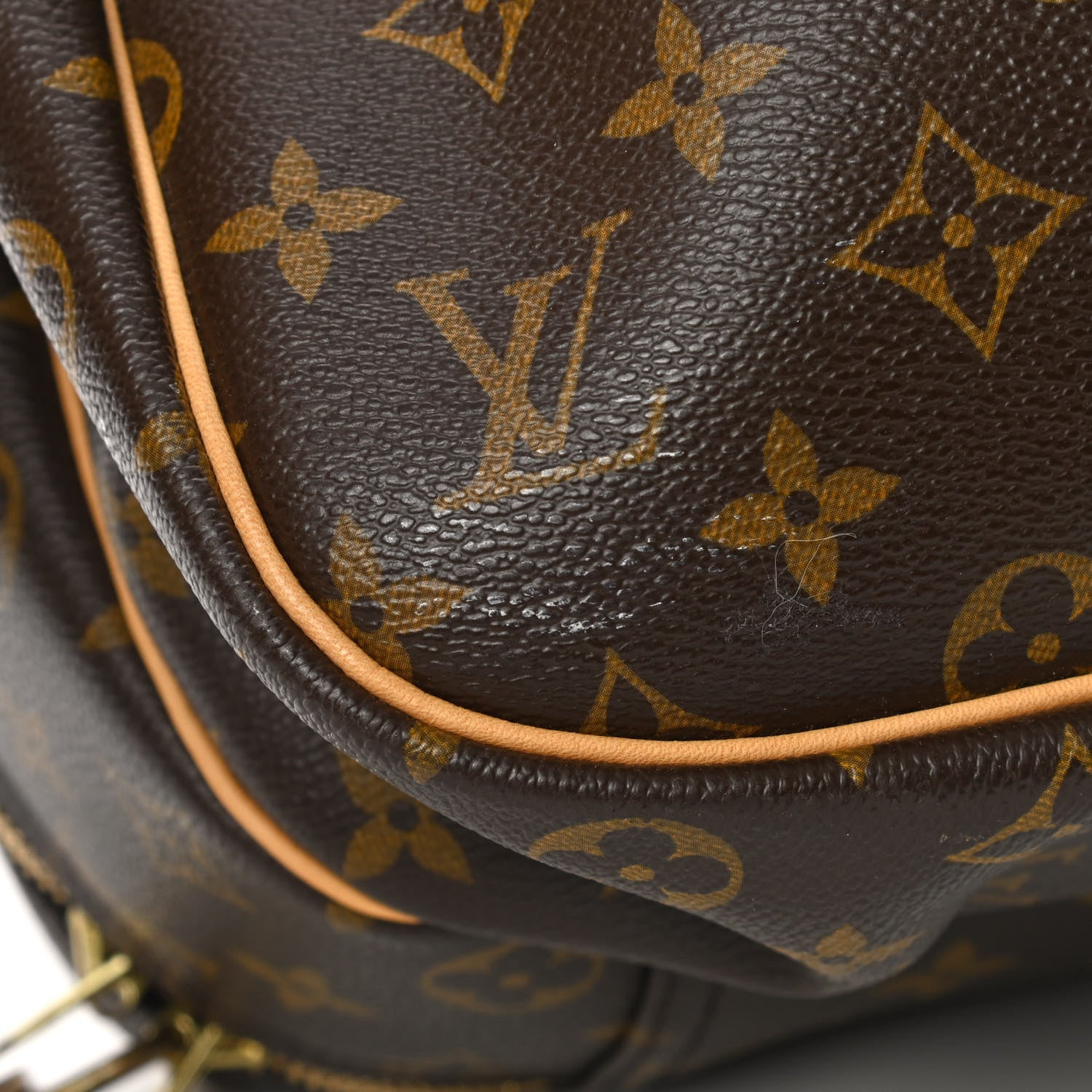 Louis Vuitton Monogram Alize 24 Heures Luggage 12 of 17