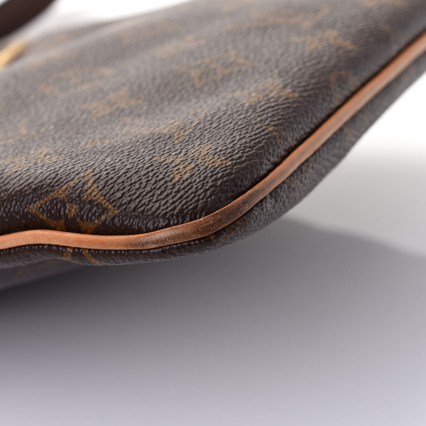 Monogram Pochette Valmy