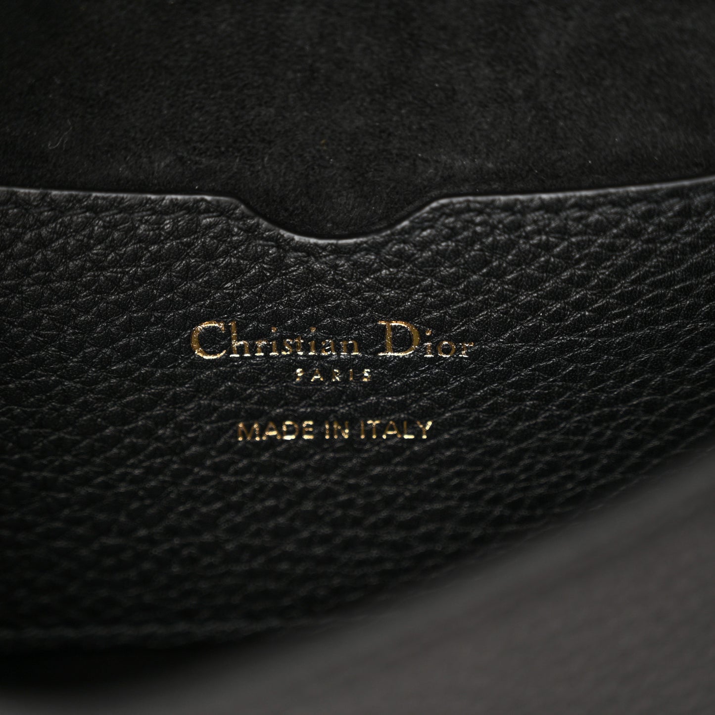 Grained Calfskin Medium Bobby Flap Black