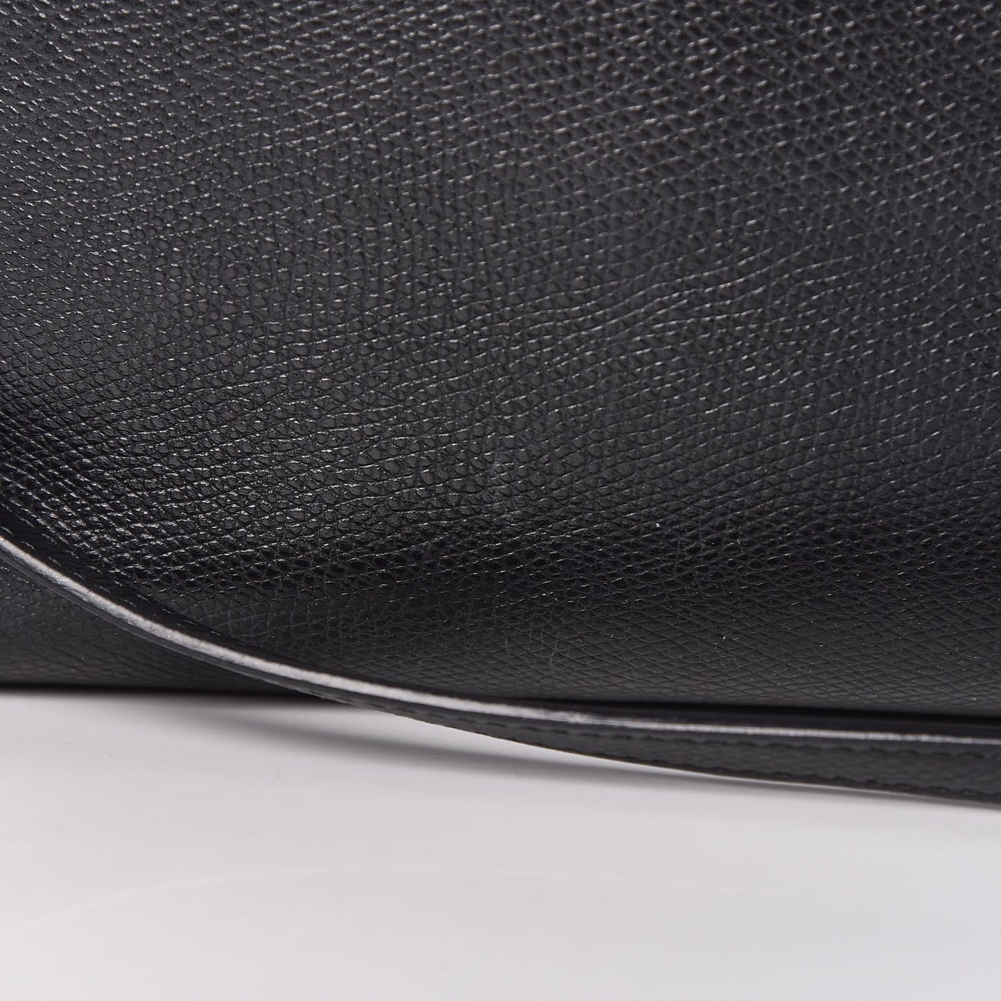 Grained Calfskin Small Vertical Cabas Black