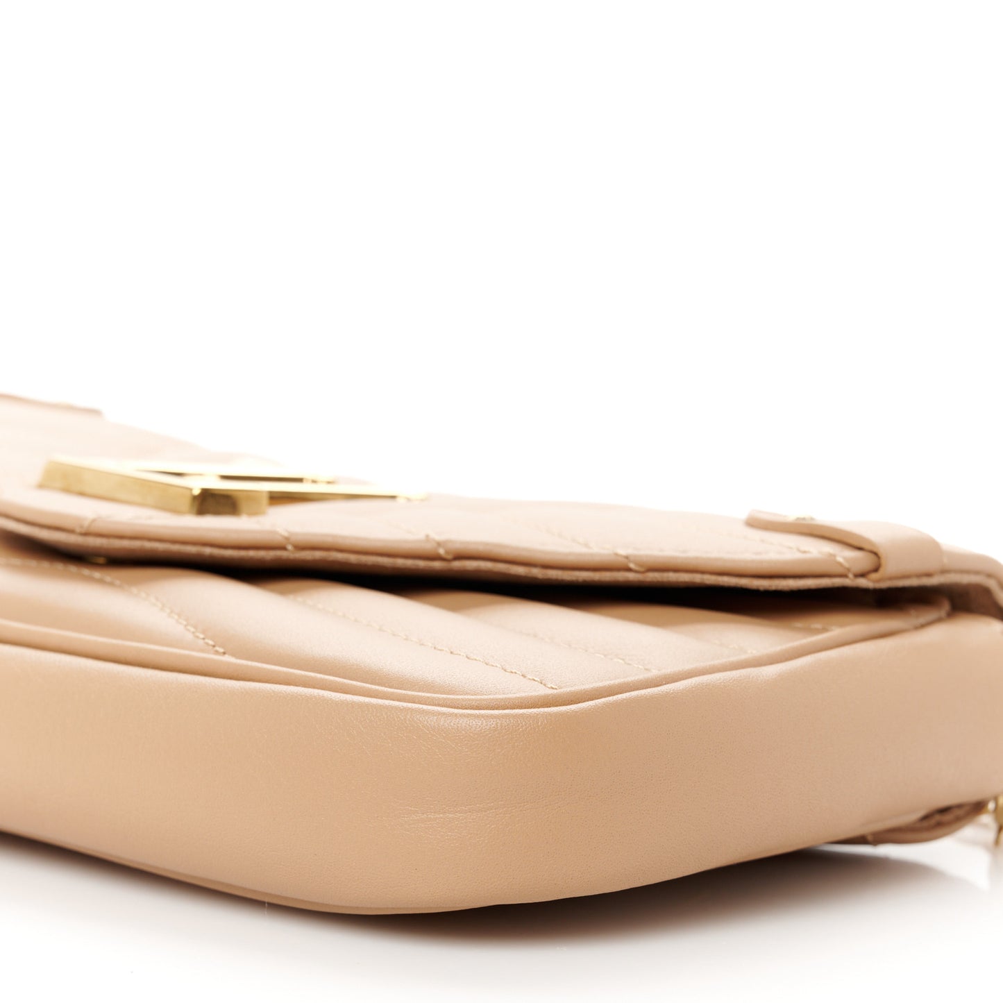 Calfskin New Wave Chain Pochette Arizona