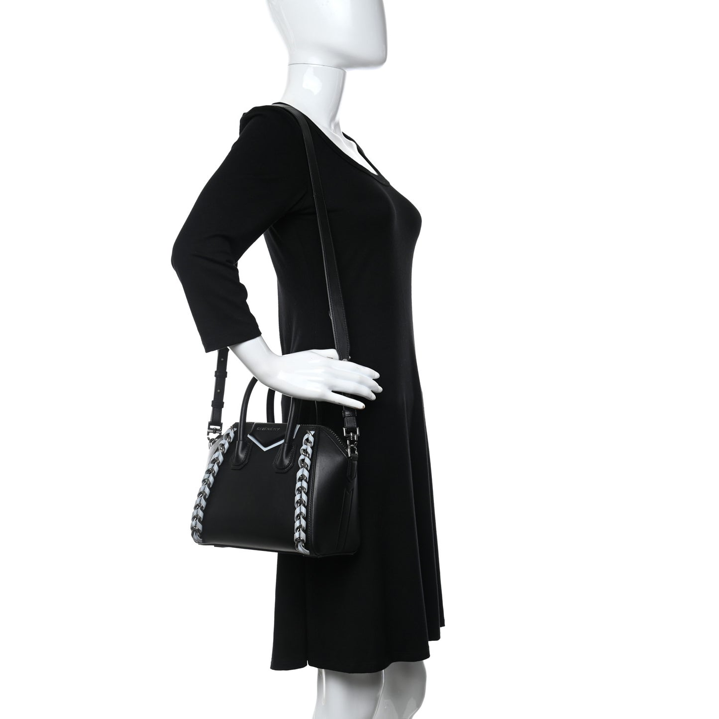 Smooth Calfskin Mini Chain Weave Antigona Black