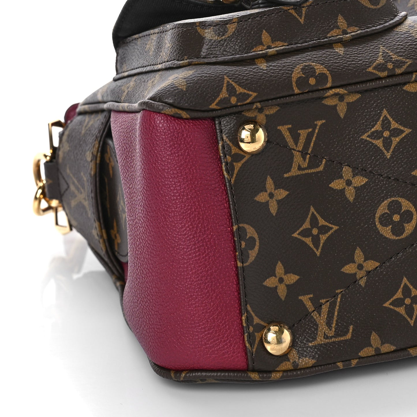 Monogram Manhattan NM Raisin