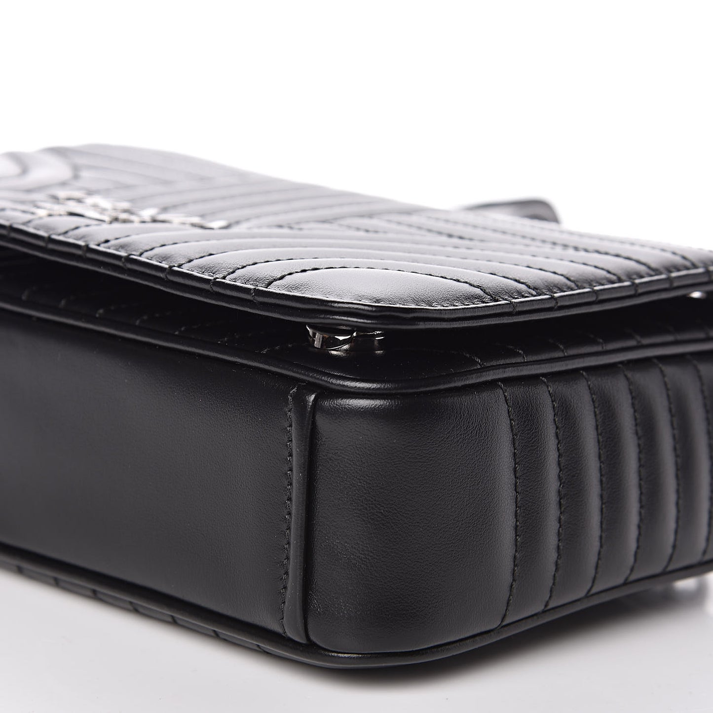 Soft Calf Impunture Medium Diagramme Flap Black