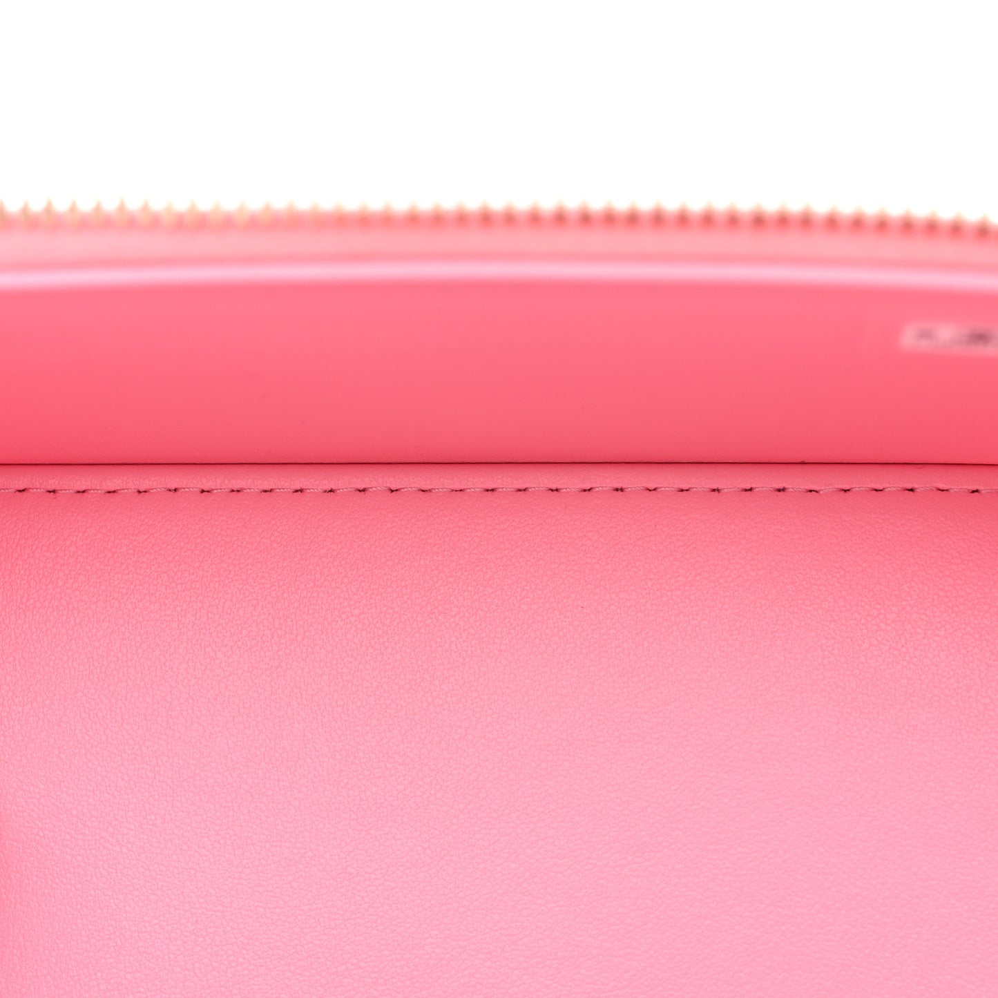 Caviar Quilted Small Vanity Case With Chain Pink