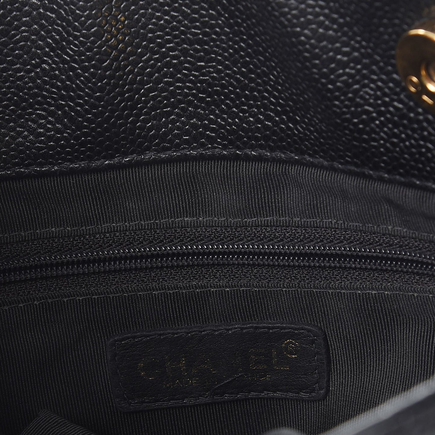 Caviar CC Shoulder Bag Black