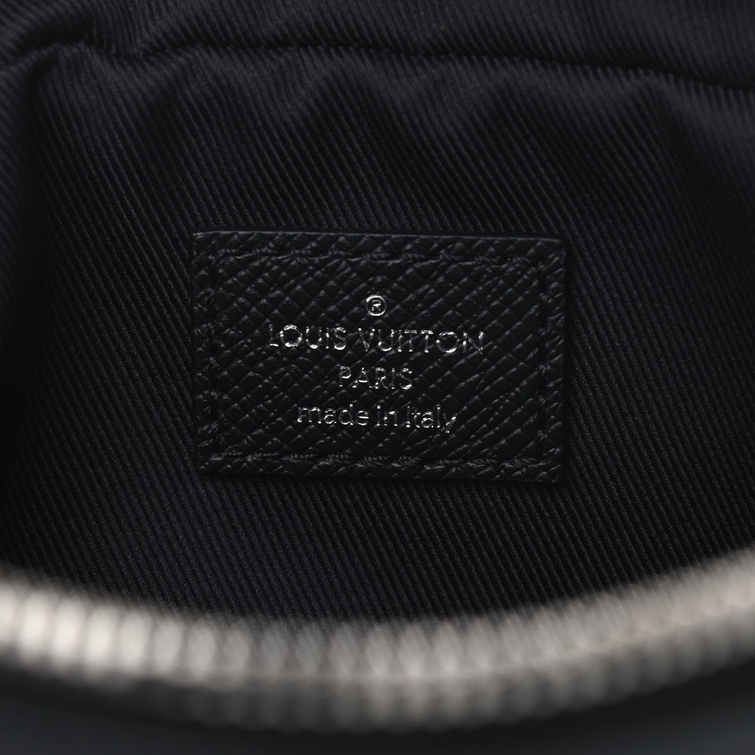 Louis Vuitton Taiga Monogram Outdoor Bumbag Black 6 of 8