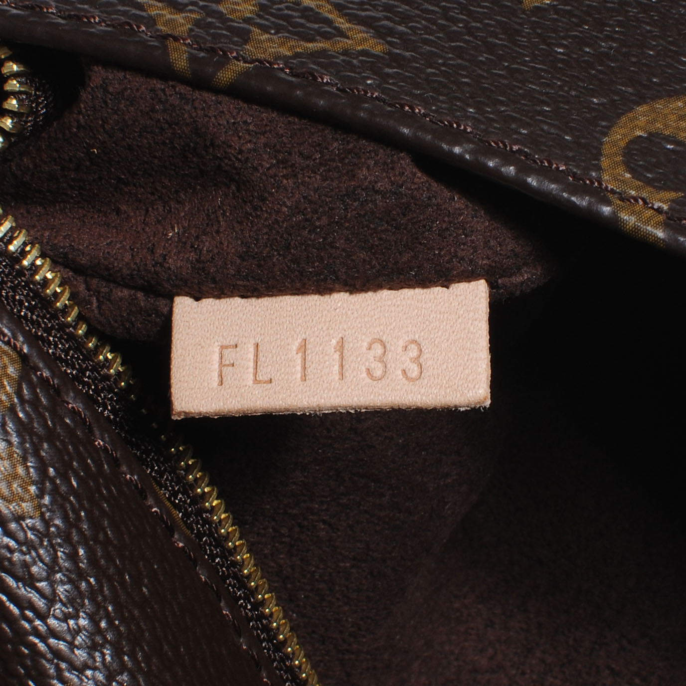 Louis Vuitton Monogram Metis 7 of 7