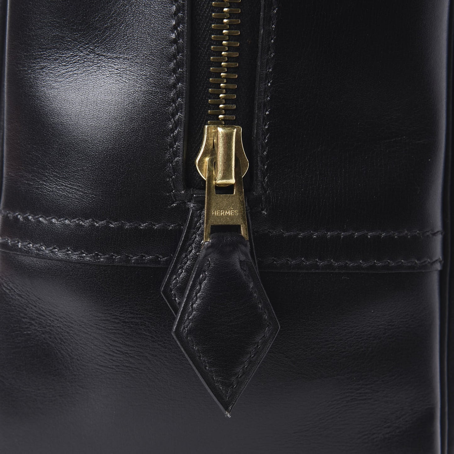 Box Plume 32 Black