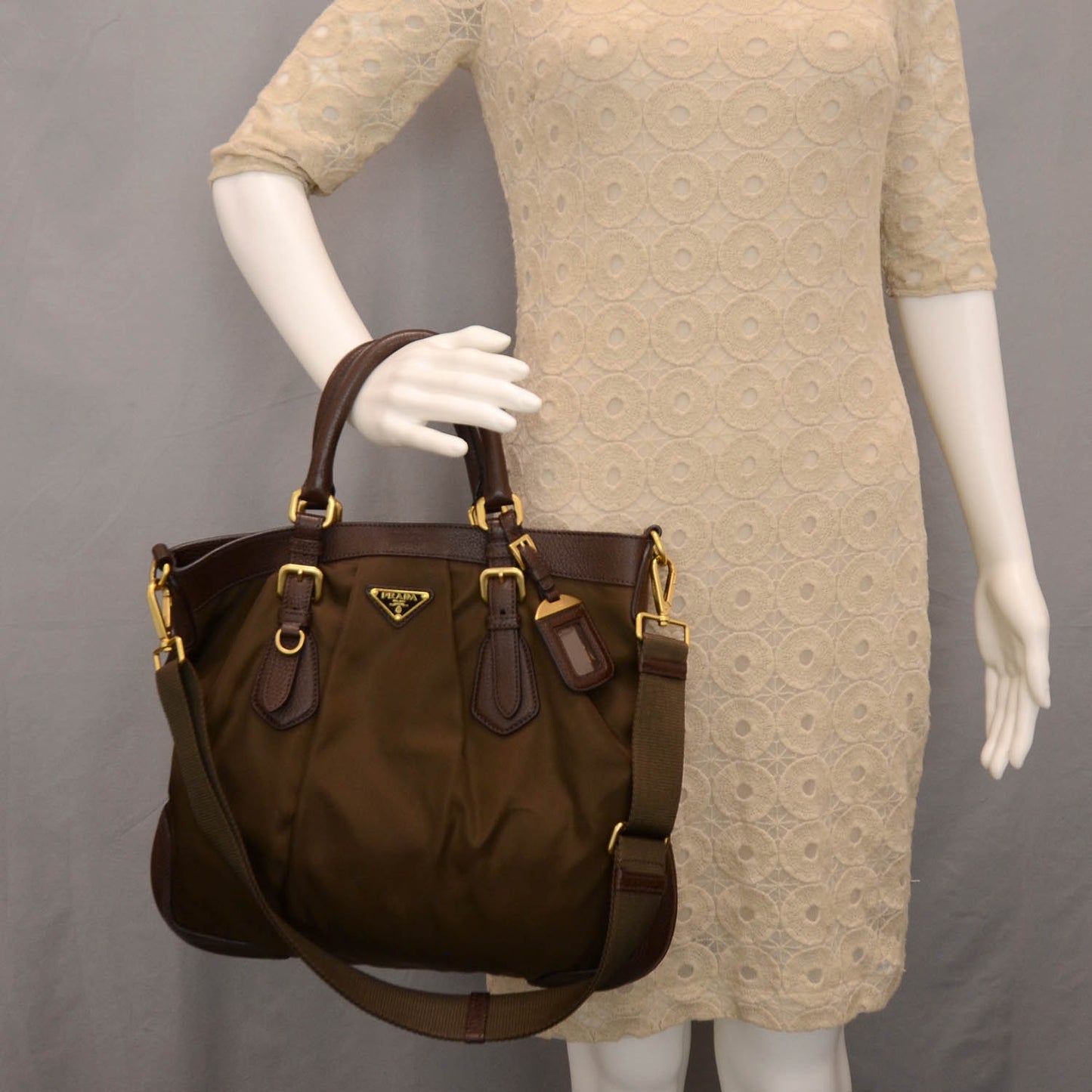 Tessuto Nylon Logo Satchel