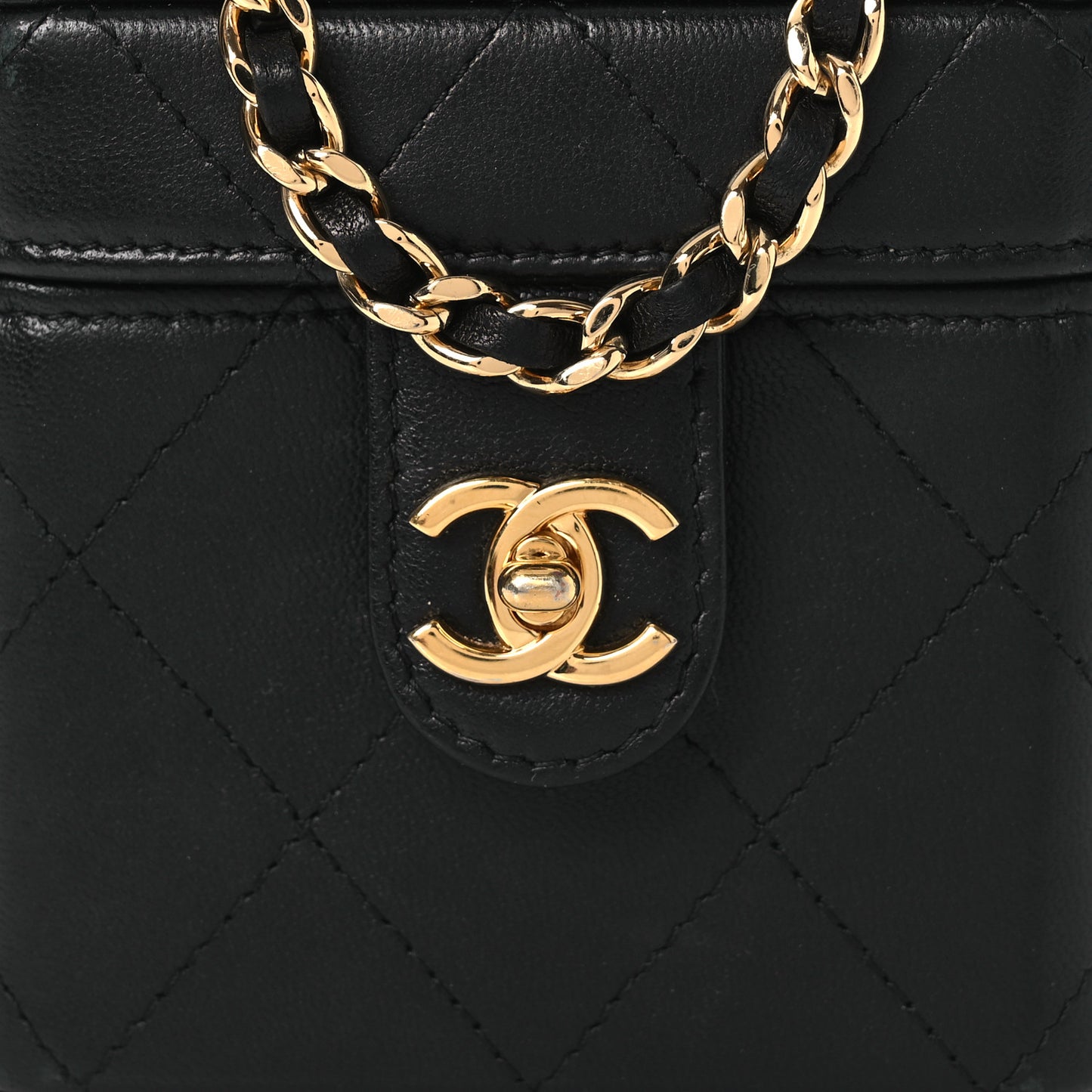 Lambskin Quilted Vanity Clutch With Chain Black