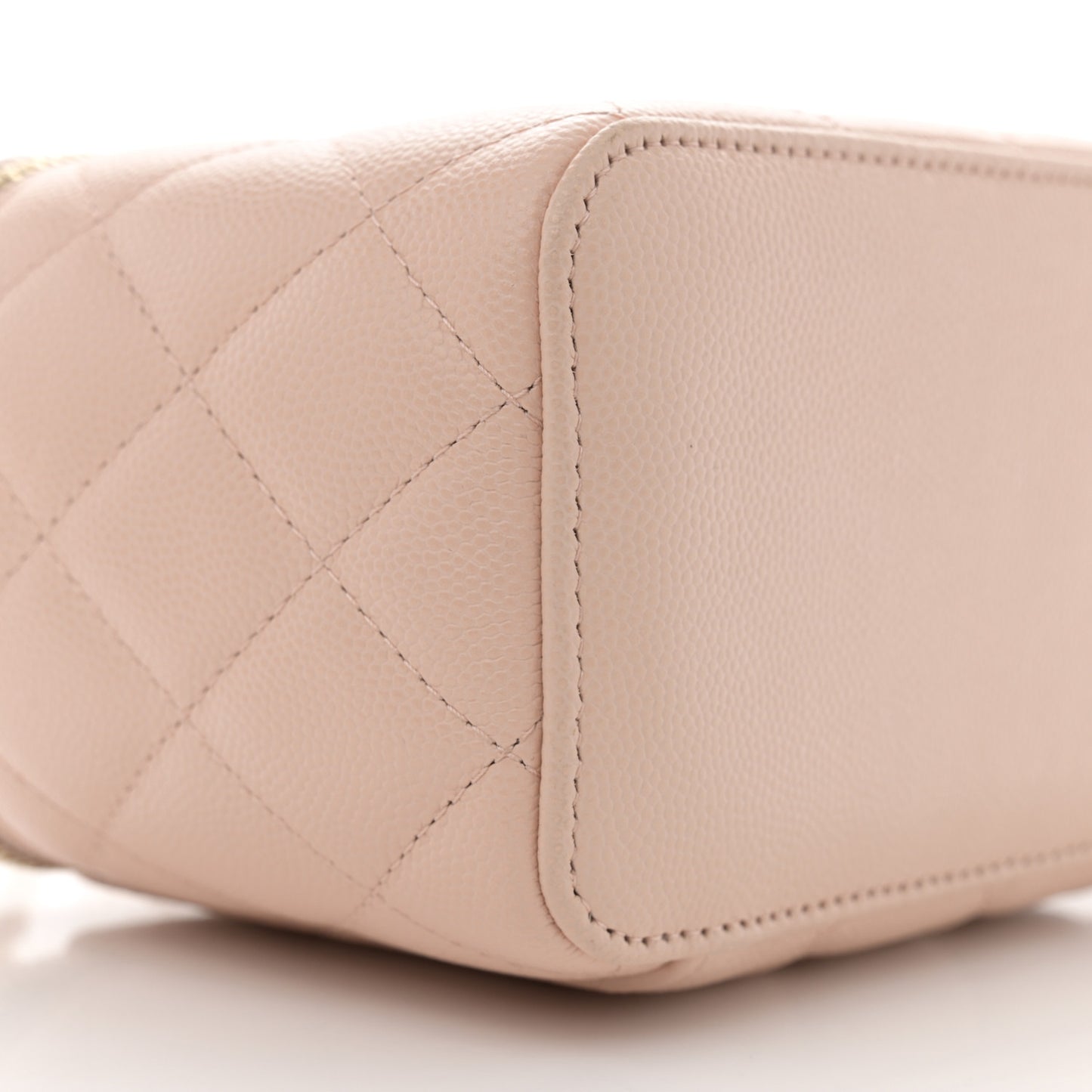 Caviar Quilted Small Vanity Case With Chain Light Beige
