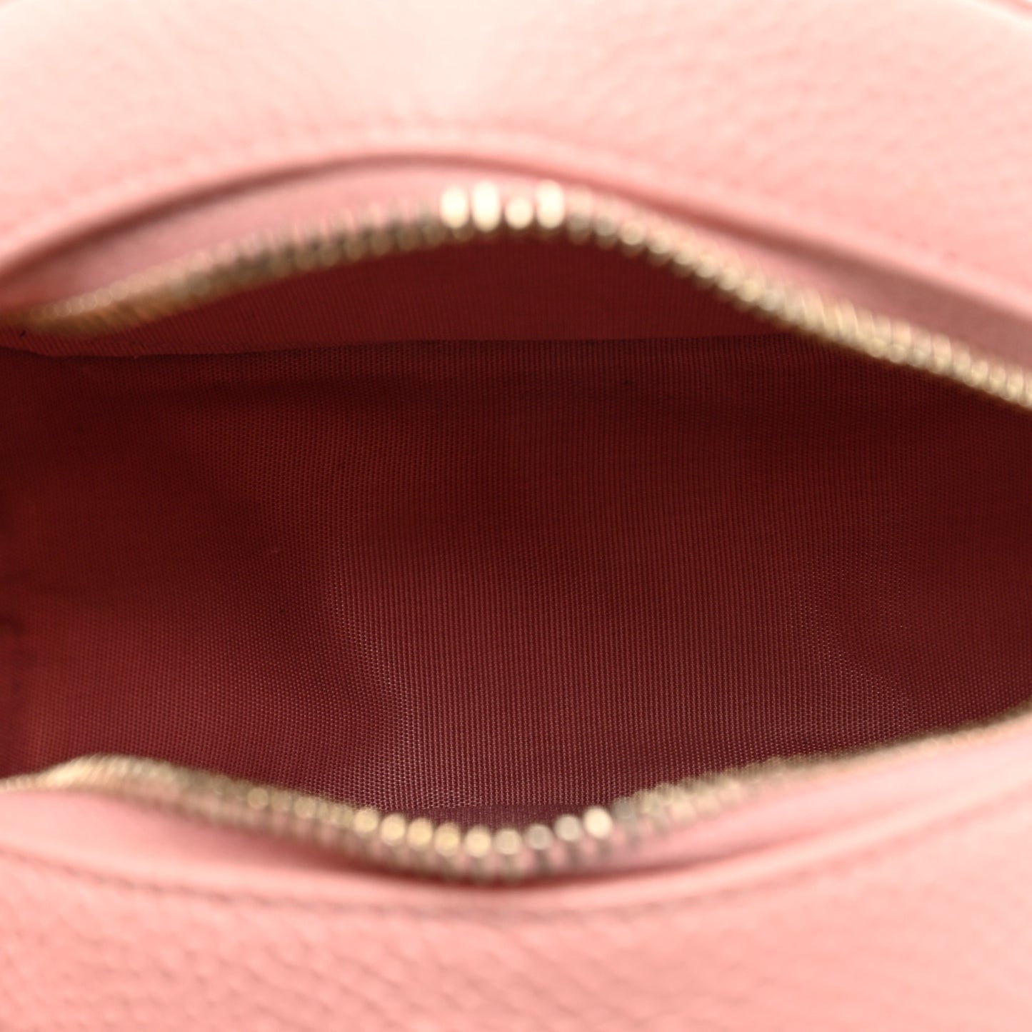 Caviar Quilted Round Filigree Crossbody Pink