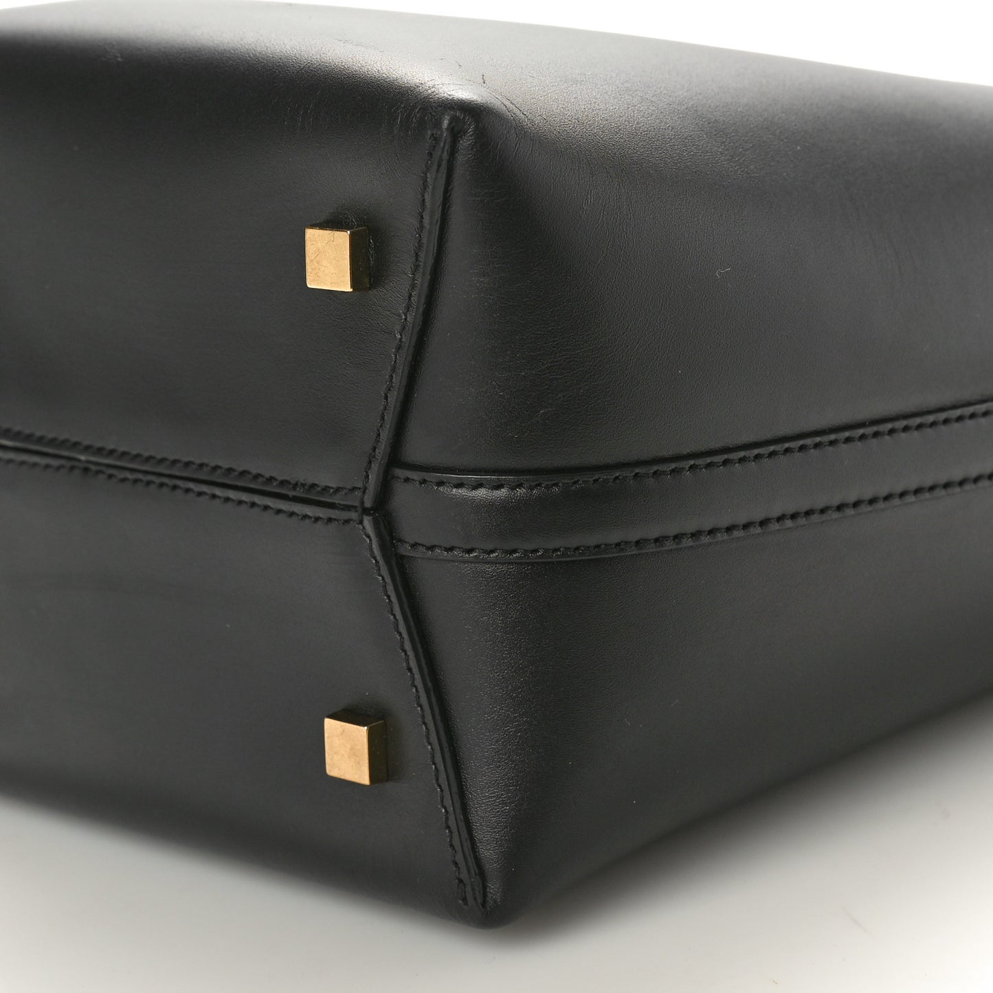 Shiny Calfskin Le 37 Bucket Bag Black