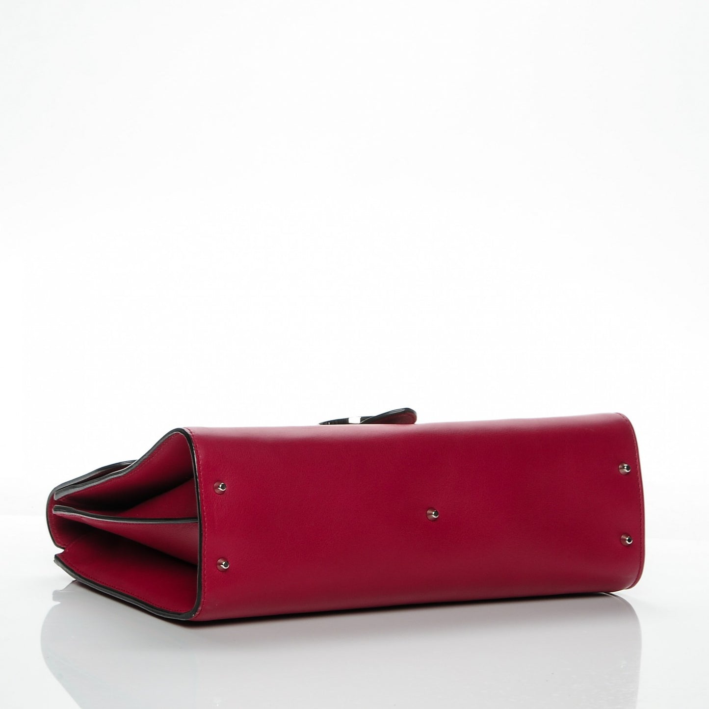 Moon Calfskin Medium Interlocking G Shoulder Bag Petunia