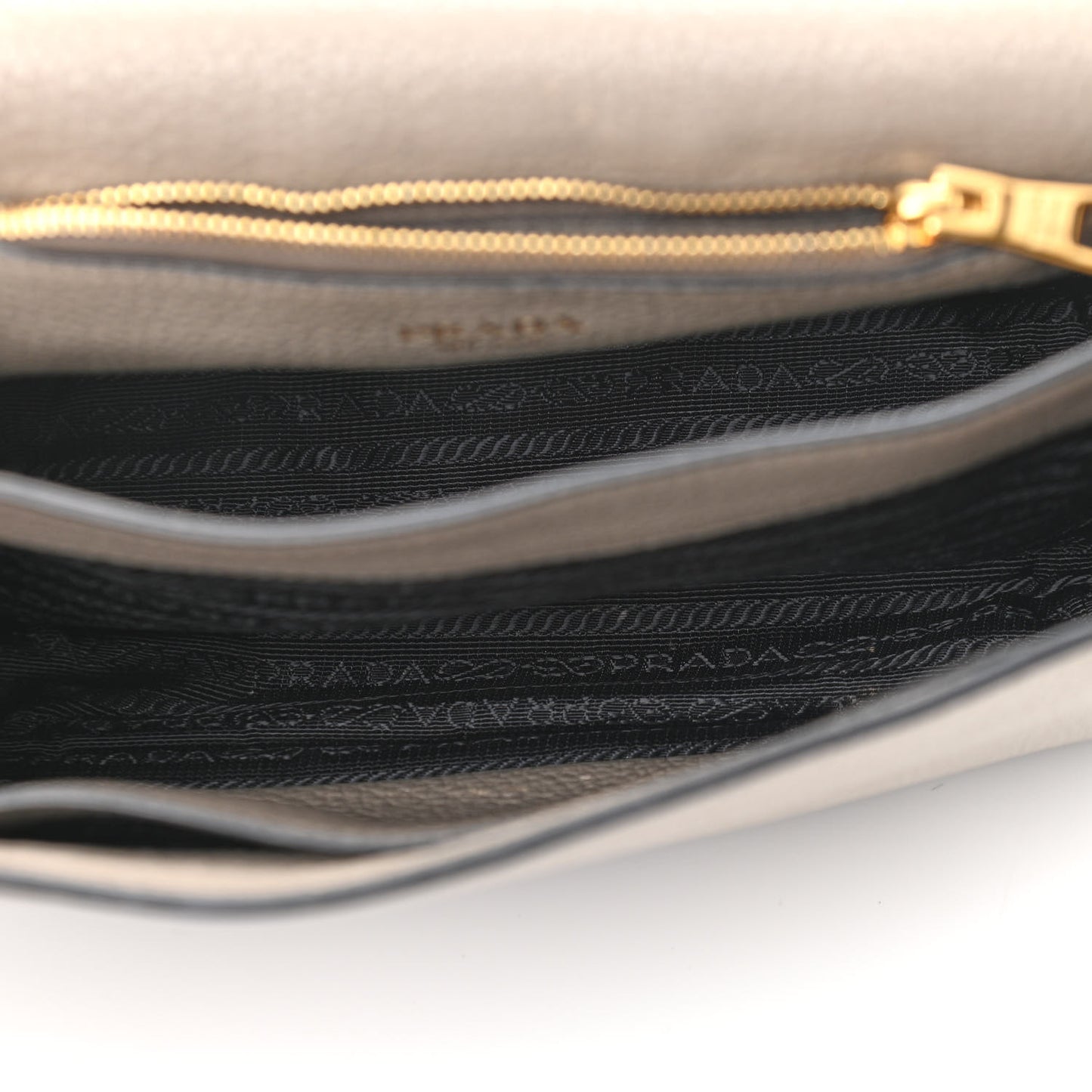 Vitello Daino Flap Crossbody Argilla