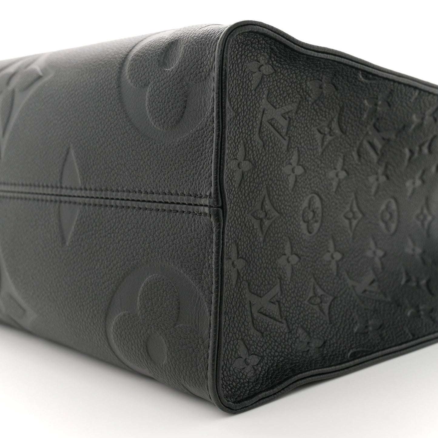 Empreinte Monogram Giant Onthego MM Black