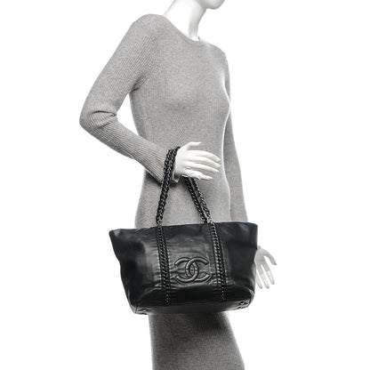 Chanel Smooth Calfskin Luxe Ligne Tote Black 2 of 7