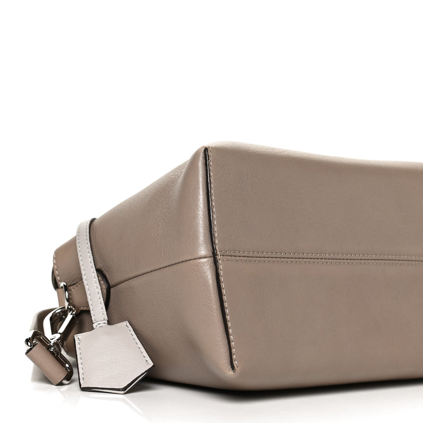 Vitello Dolce Medium By The Way Boston Bag Tortora Seppia