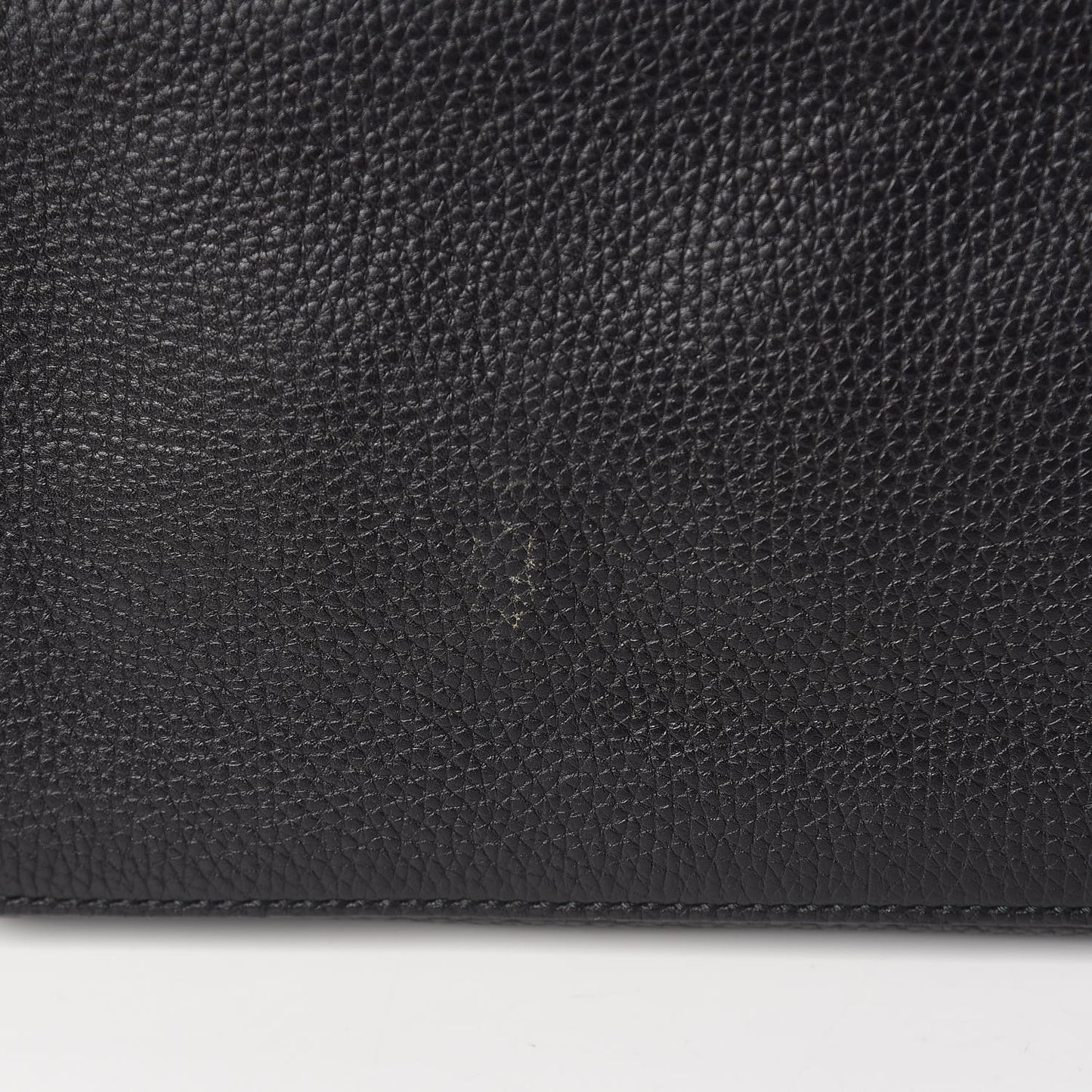 Pebbled Calfskin Large Soho Hobo Black