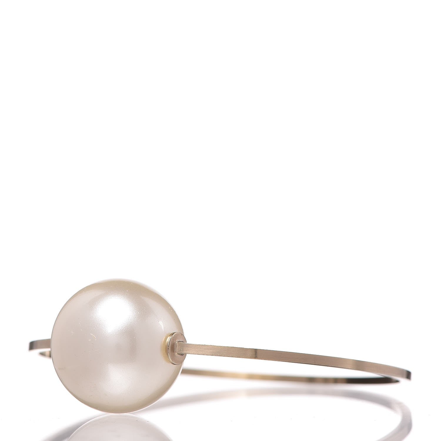 Chanel Pearl Medium Bangle Gold 4 of 6