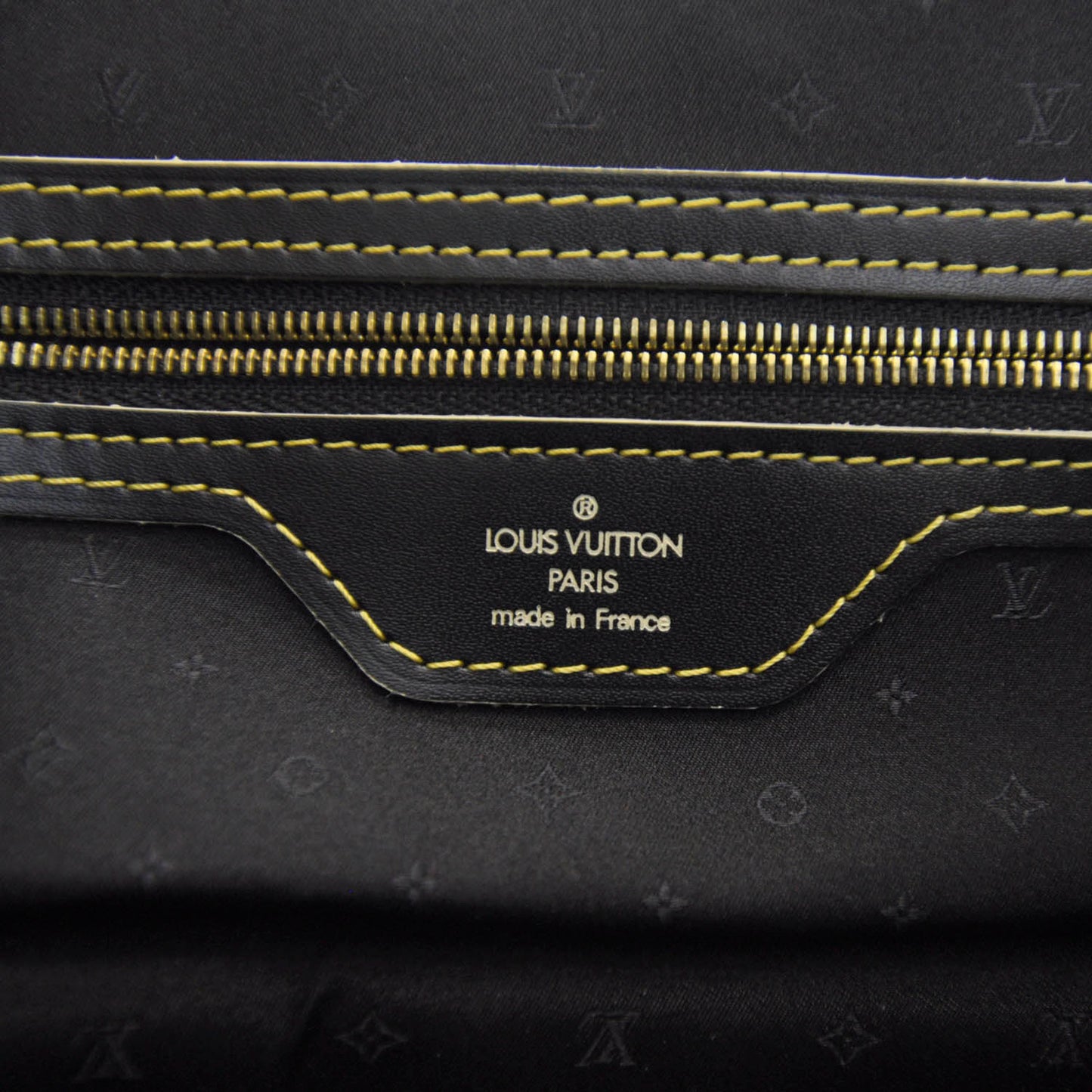 Suhali Le Confident Shoulder Bag