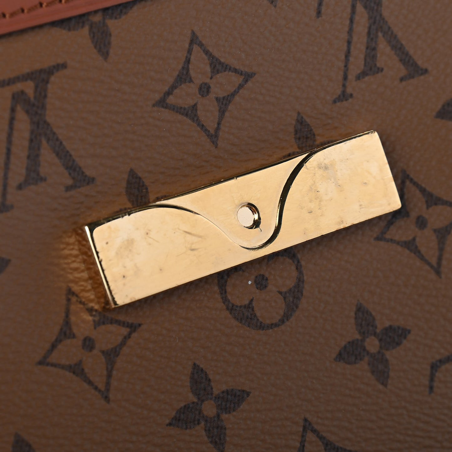 Reverse Monogram Dauphine MM