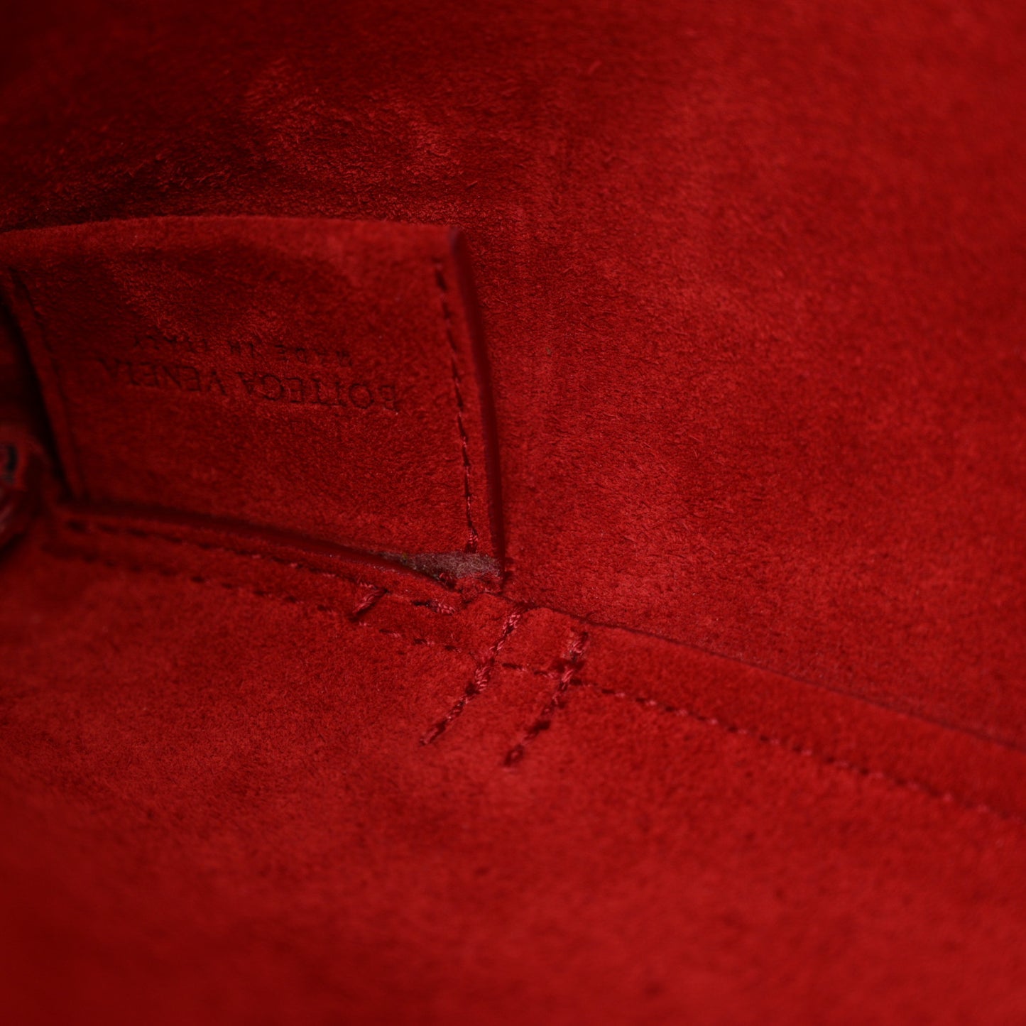 Calfskin Cradle Red