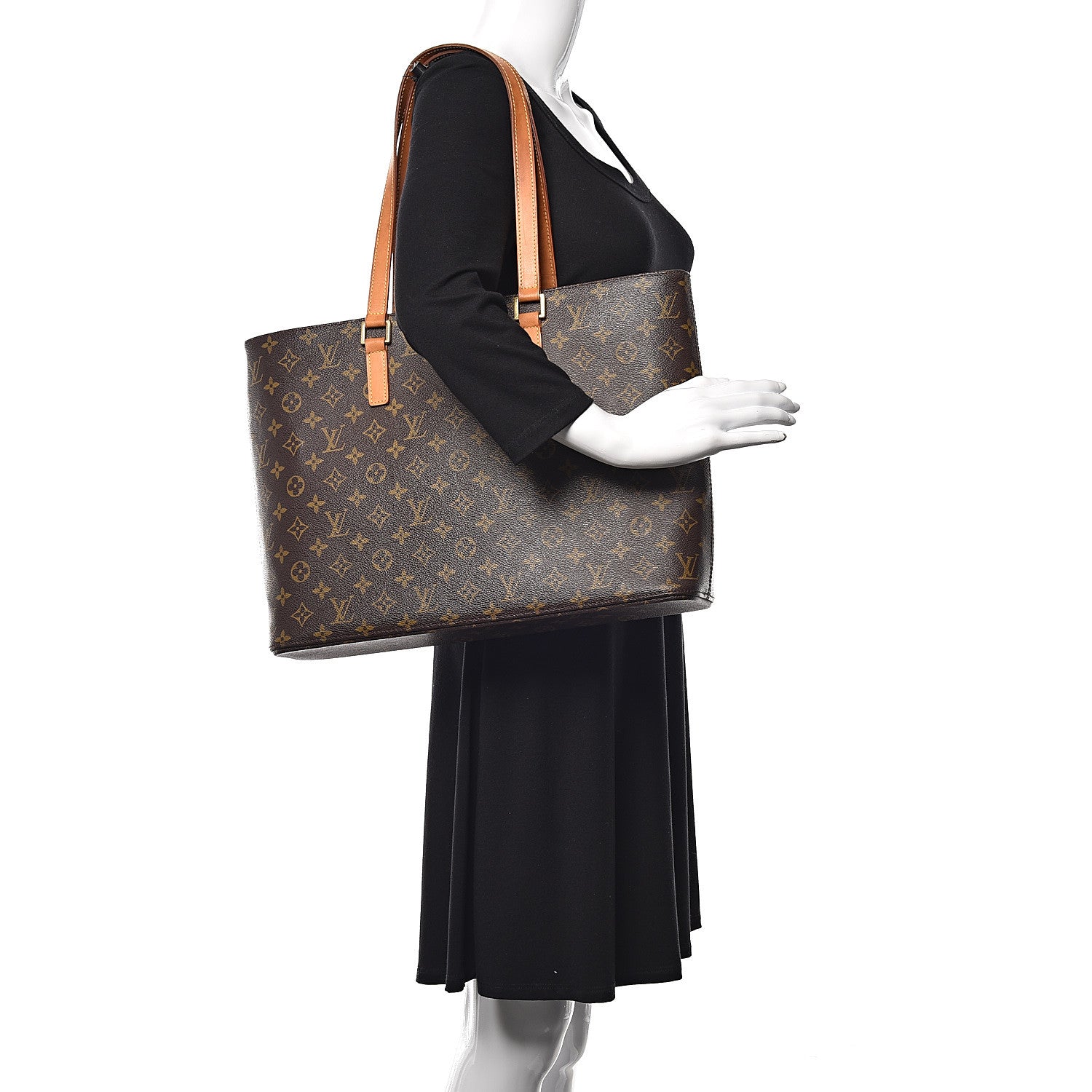 Louis Vuitton Monogram Luco 2 of 15