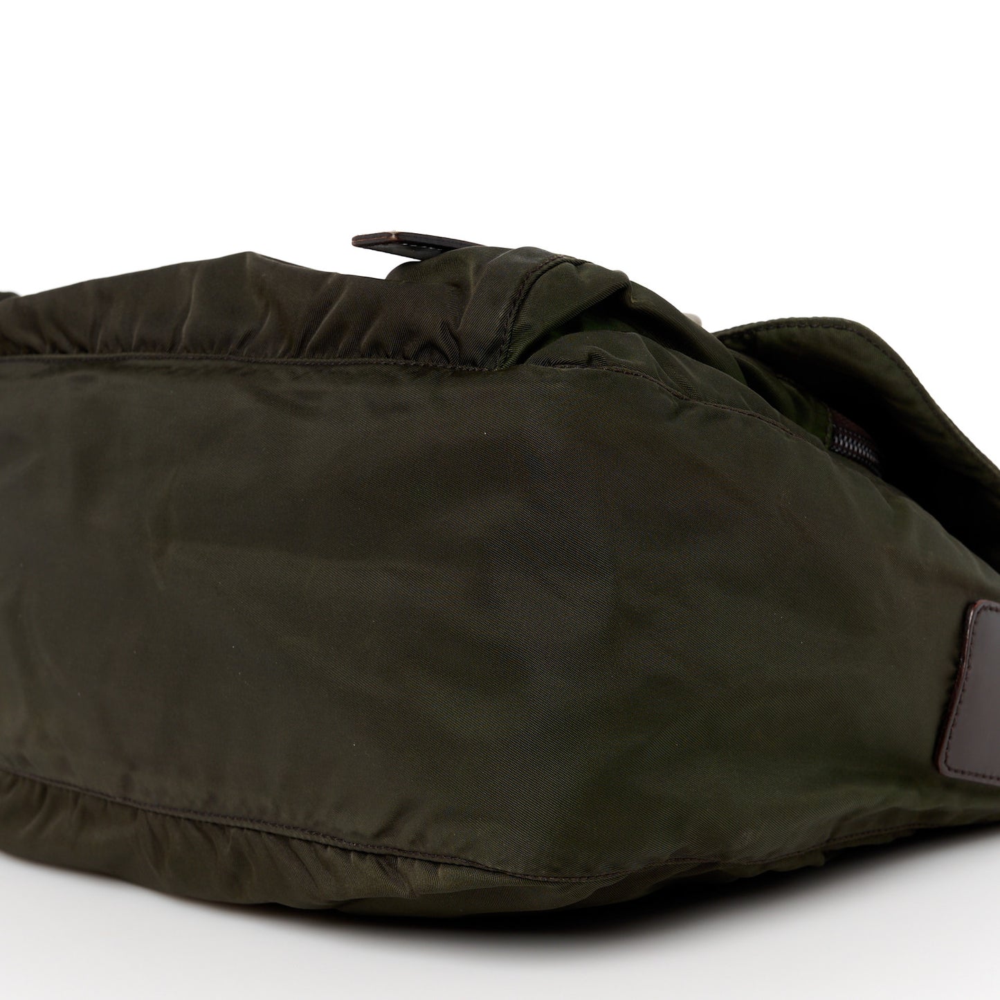 Tessuto Nylon Saffiano Vela Messenger Bag Khaki