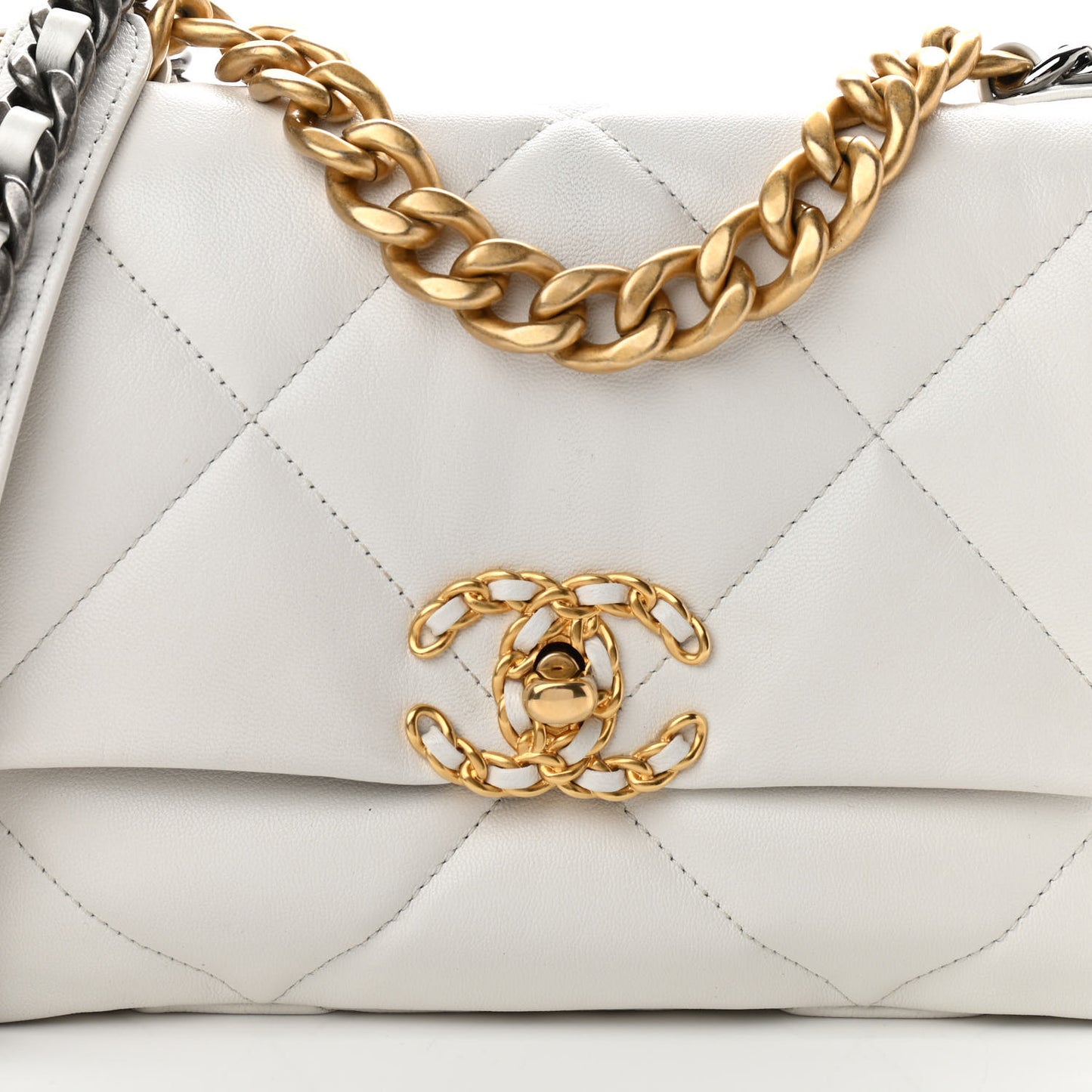 Goatskin Quilted Medium Chanel 19 Flap White