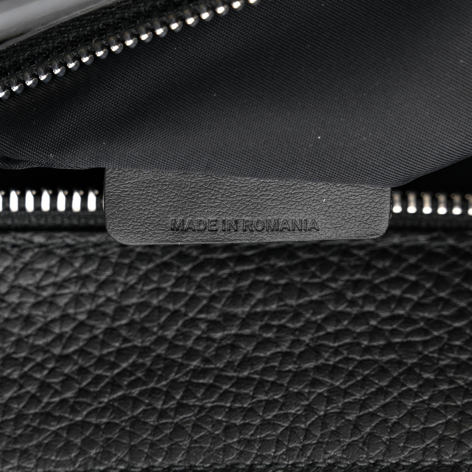 Burberry Grainy Calfskin Embossed Bruno Messenger Black 7 of 17