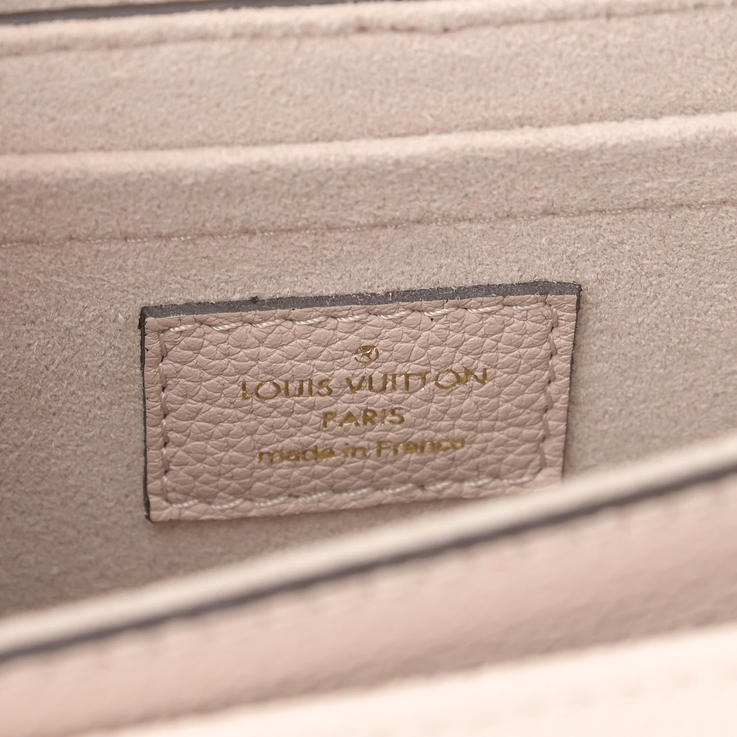 Louis Vuitton Grained Calfskin Lockme Tender Greige 6 of 9