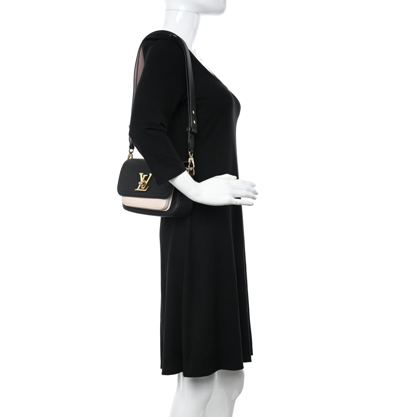 Grained Calfskin Lockme Tender Black