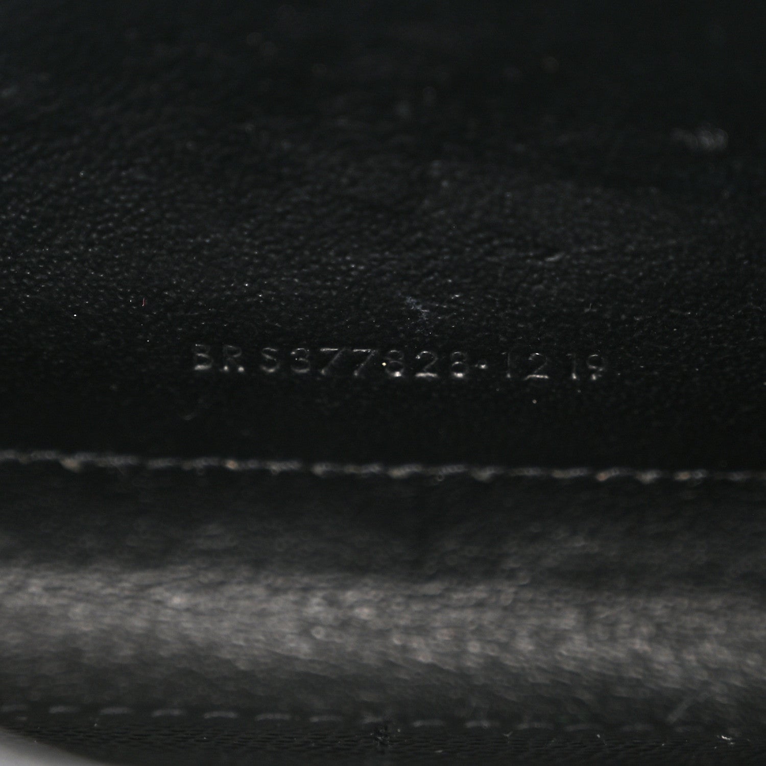 Saint Laurent Grain De Poudre Matelasse Chevron Monogram Chain Wallet Black 8 of 11