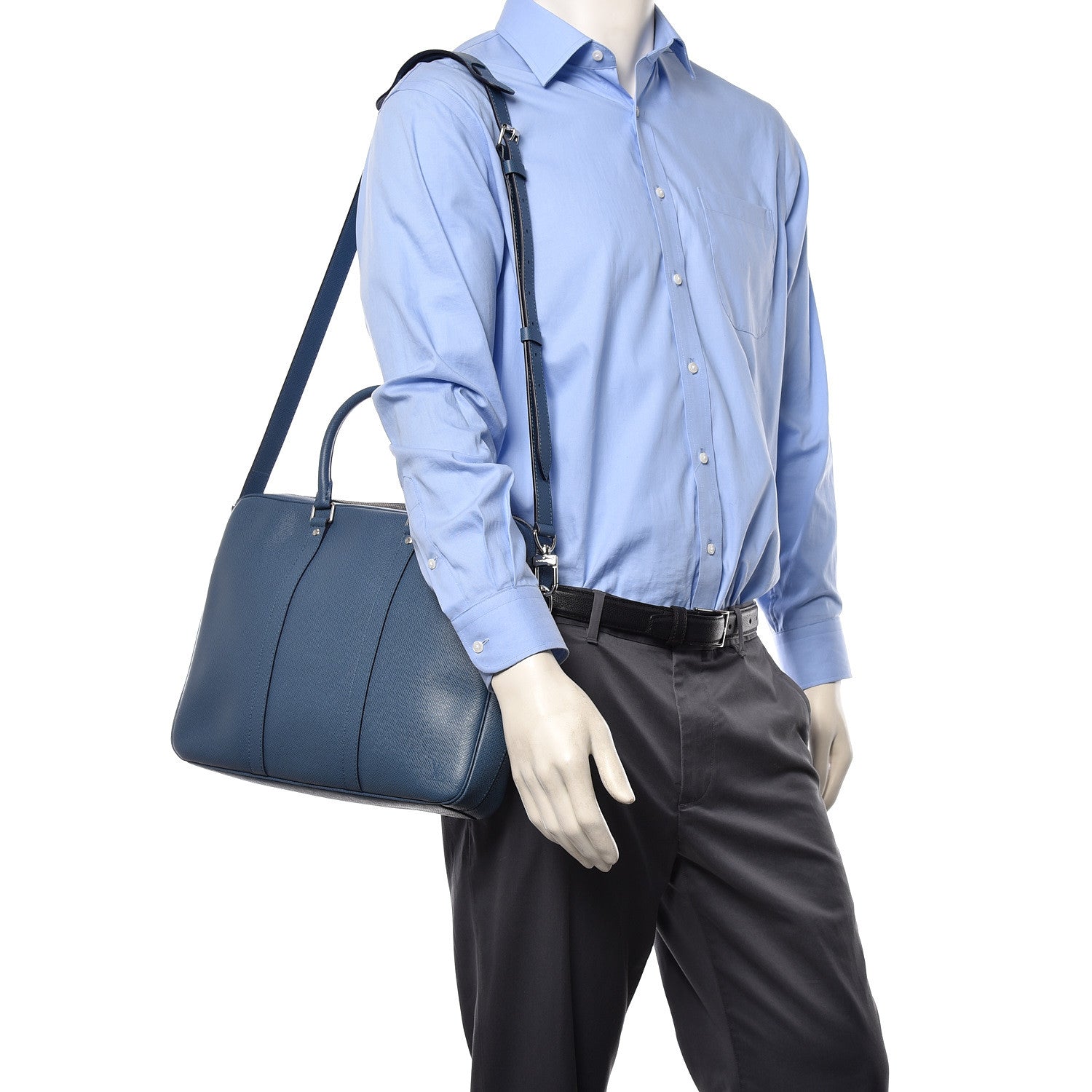 Louis Vuitton Taiga Porte-Documents Voyage PM Neva 2 of 9