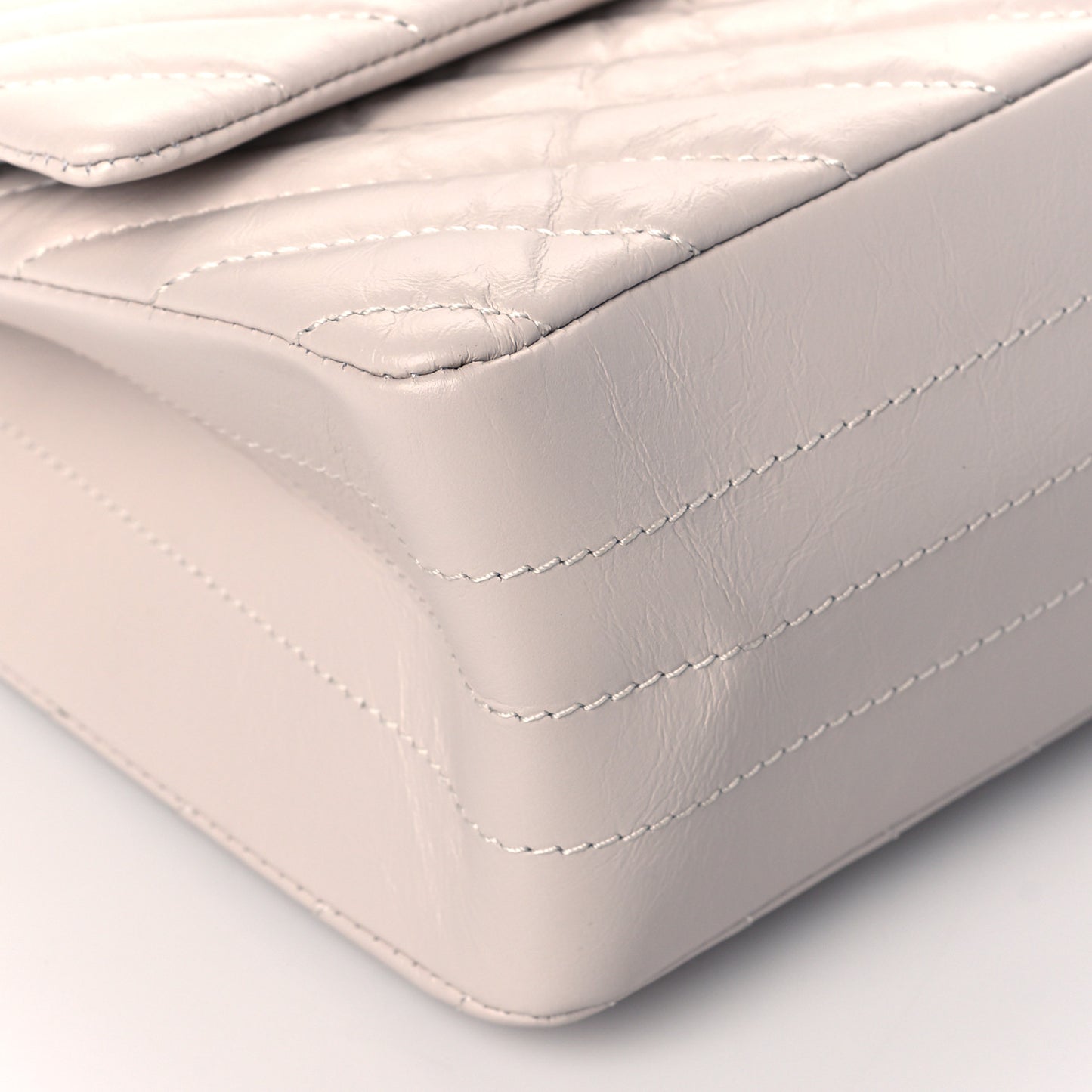 Aged Calfskin Chevron Quilted 2.55 Reissue 225 Flap Ivory
