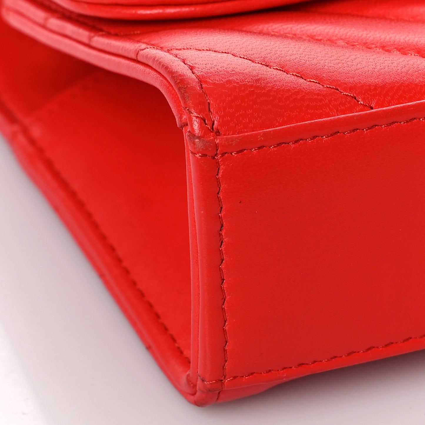 Lambskin Chevron Quilted Mini Trendy CC Chain Wallet Red