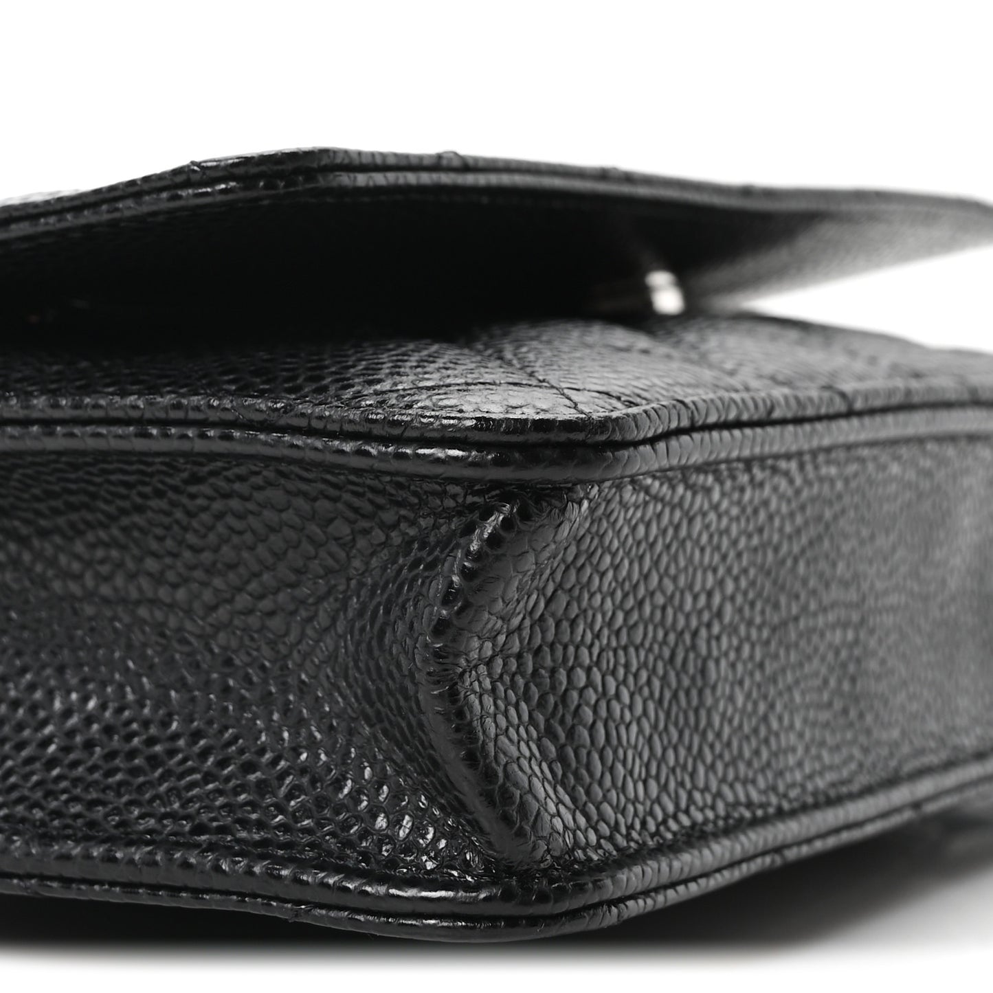 Caviar Quilted Wallet on Chain WOC Black