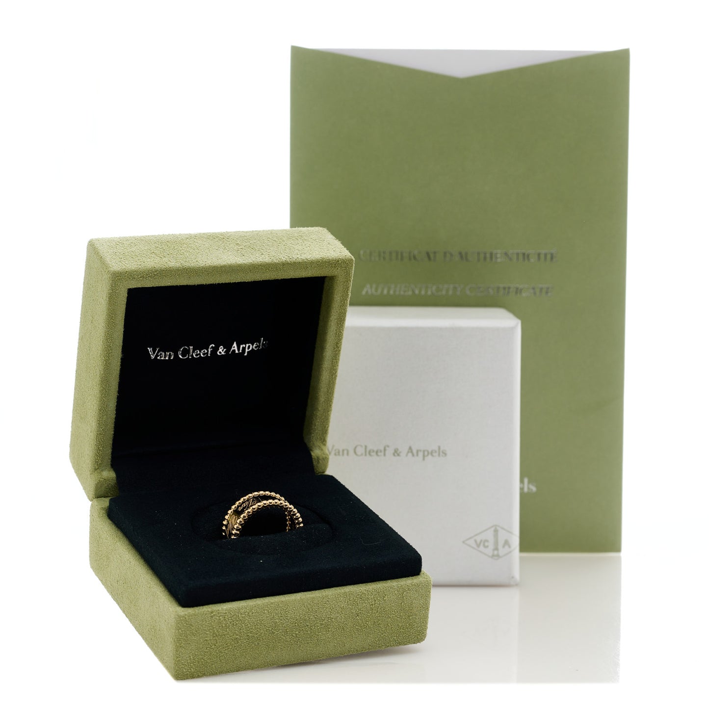 18K Yellow Gold Perlee Signature Ring 48 4.5