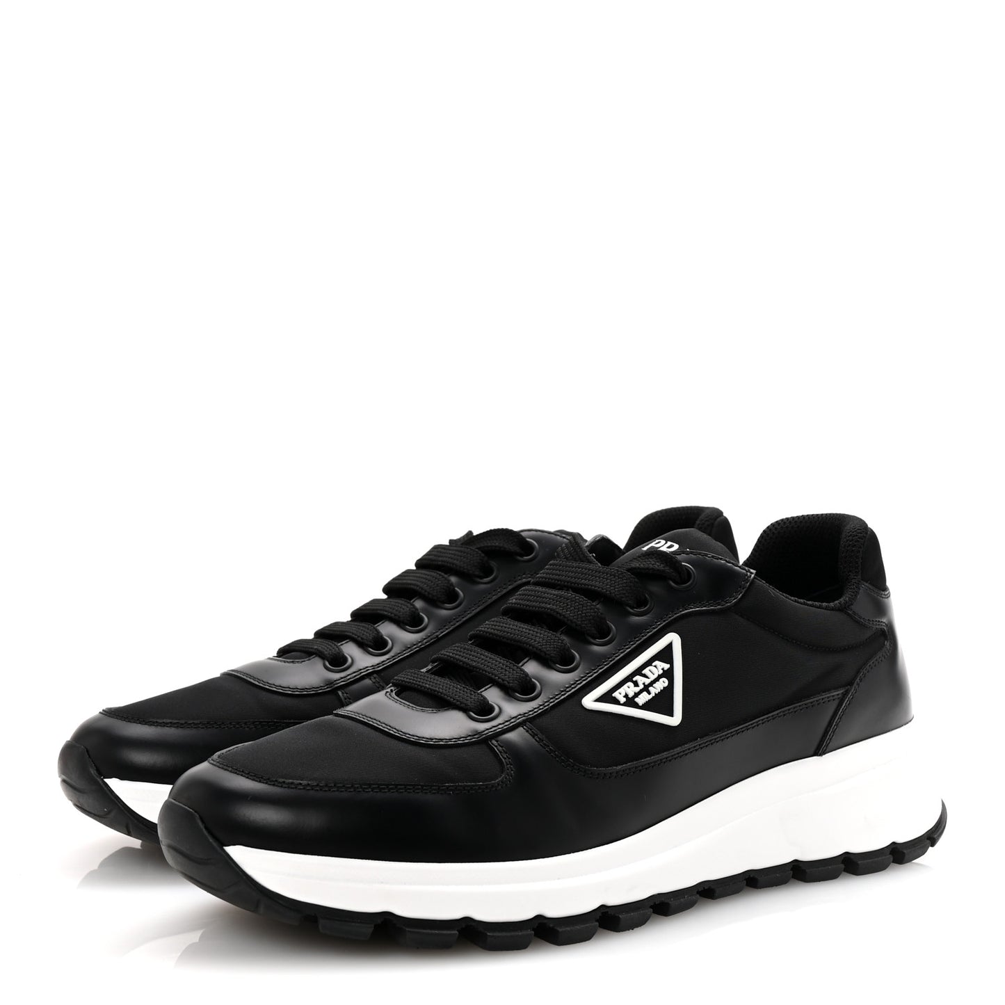 Re-Nylon Piuma Metal Triangle Logo Quilted 45mm Sneakers 39.5 Black