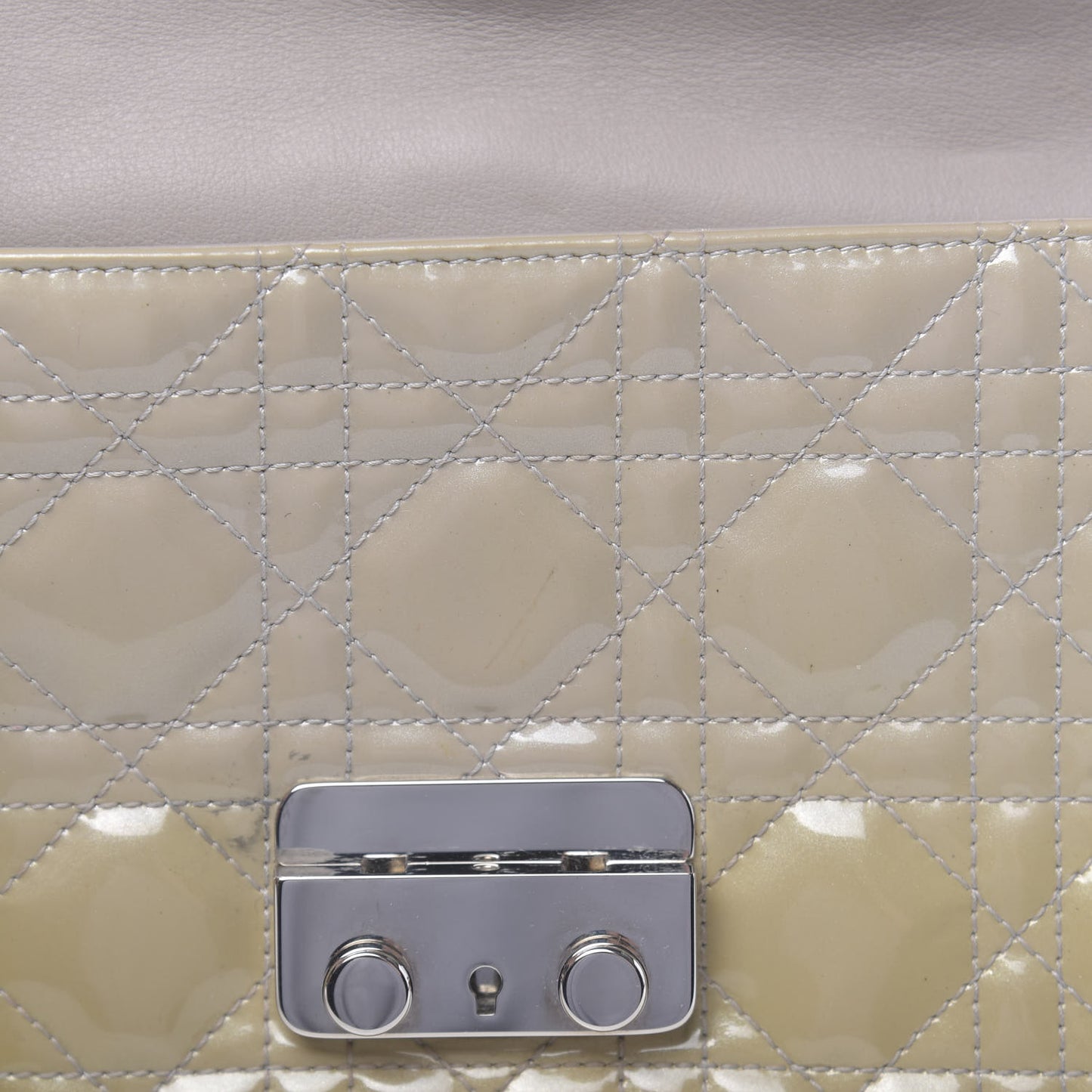 Patent Cannage New Lock Pouch Beige