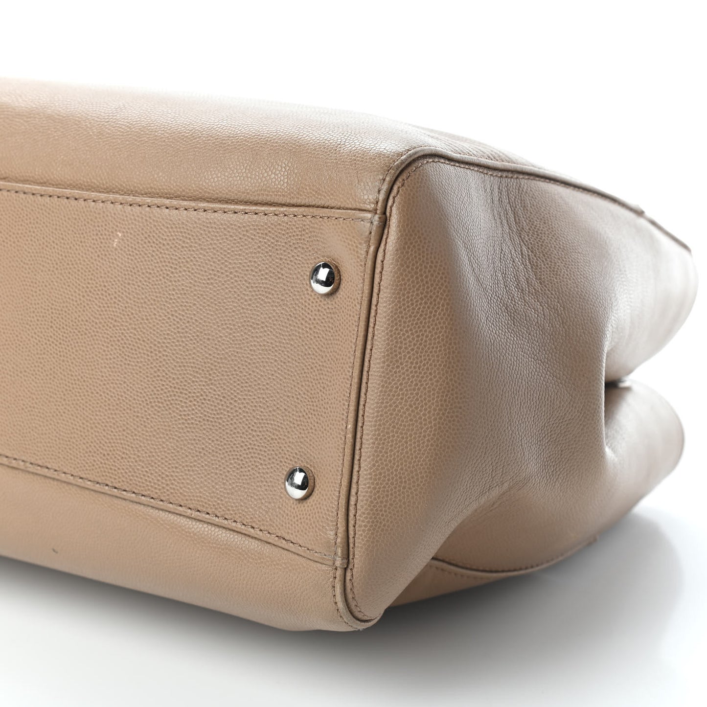 Caviar Medium Cerf Executive Shopper Tote Beige