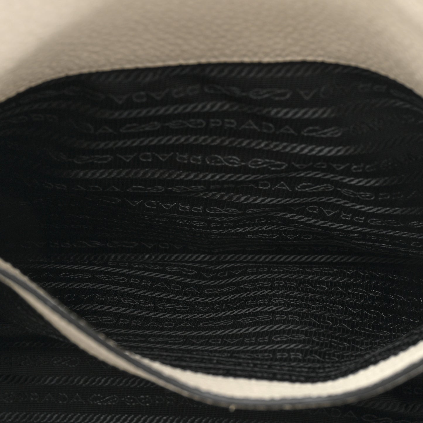 Vitello Daino Soft Medium Zippered Top Handle Bag White