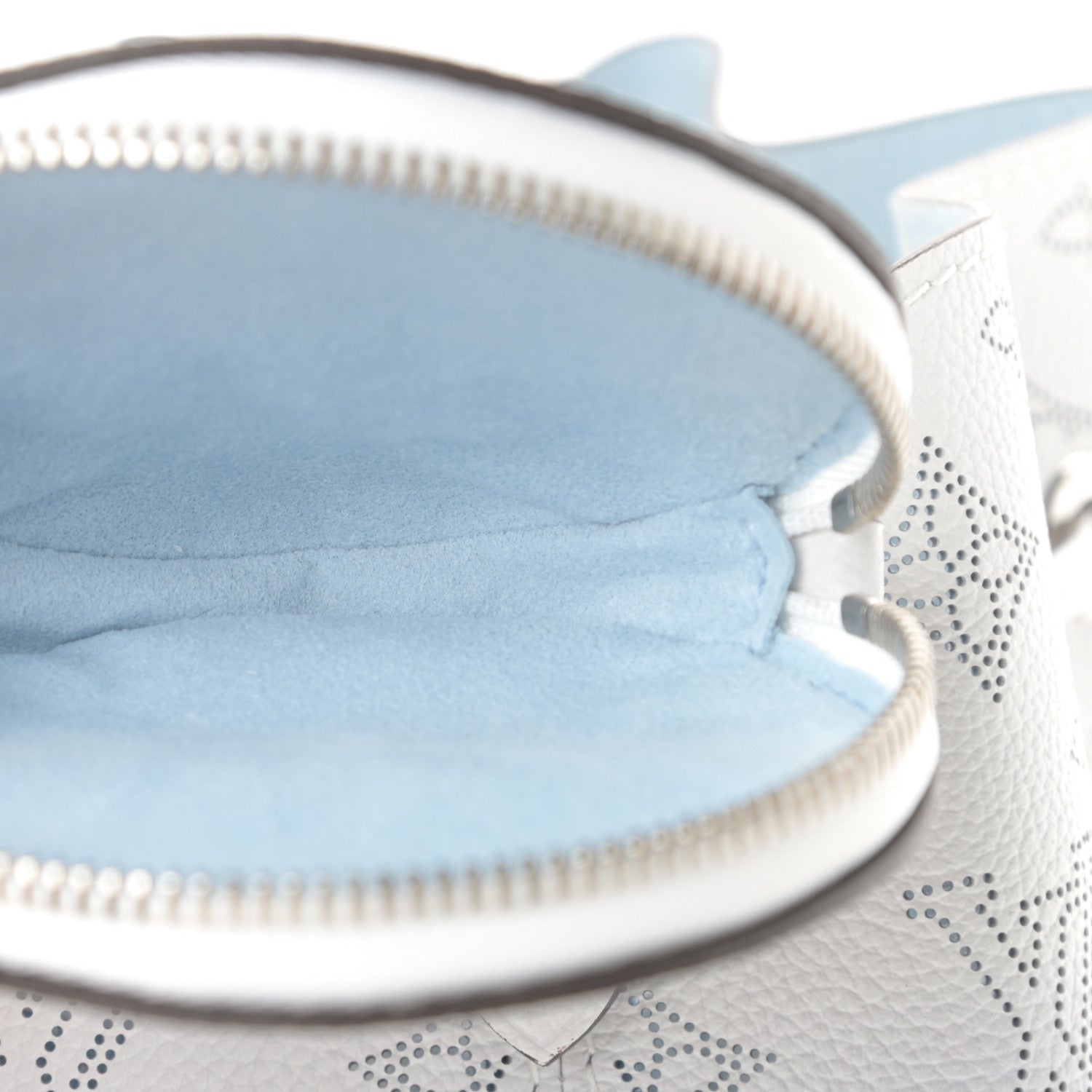 Louis Vuitton Mahina Degrade Bella Bleu 6 of 11