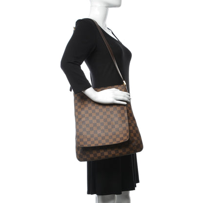 Louis Vuitton Damier Ebene Musette GM 2 of 17