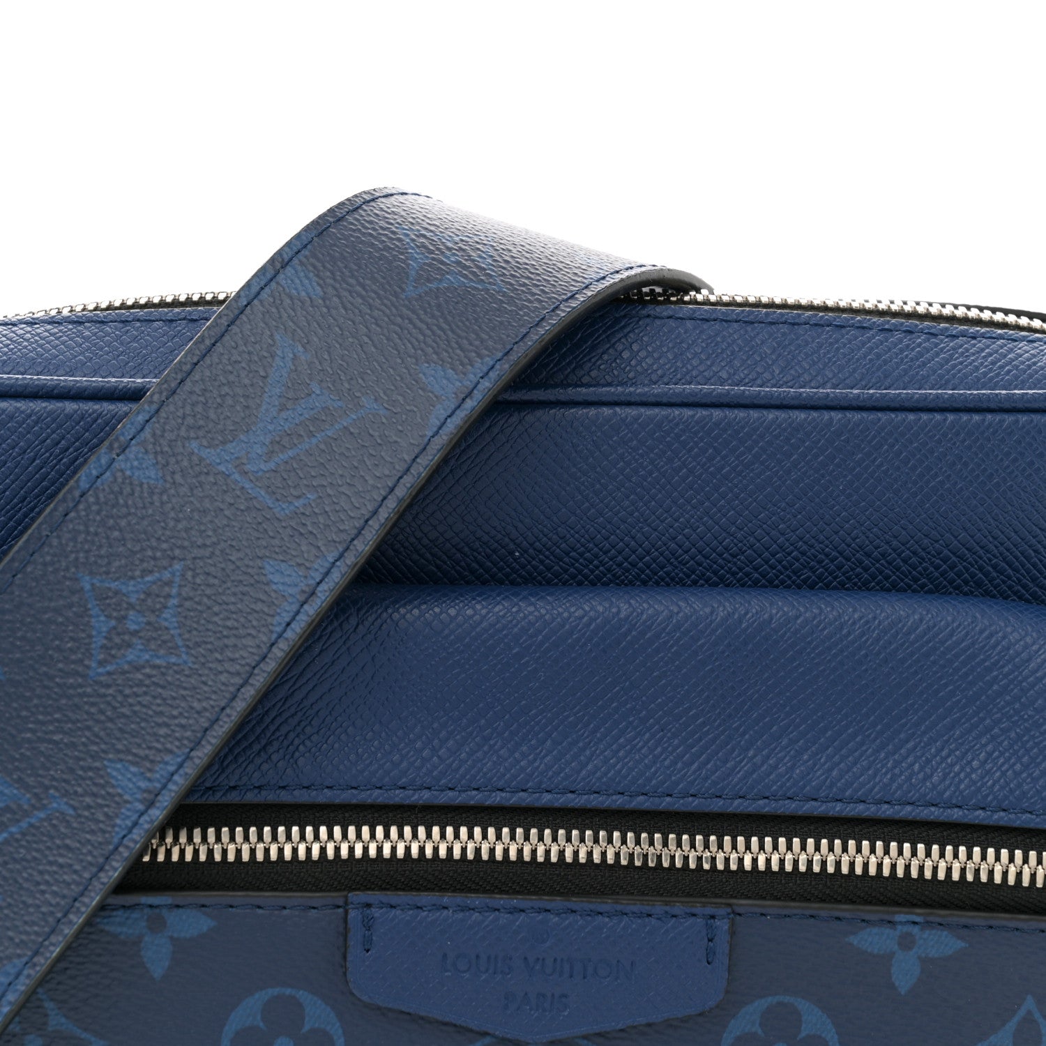 Louis Vuitton Taiga Monogram Outdoor Messenger Cobalt 8 of 11