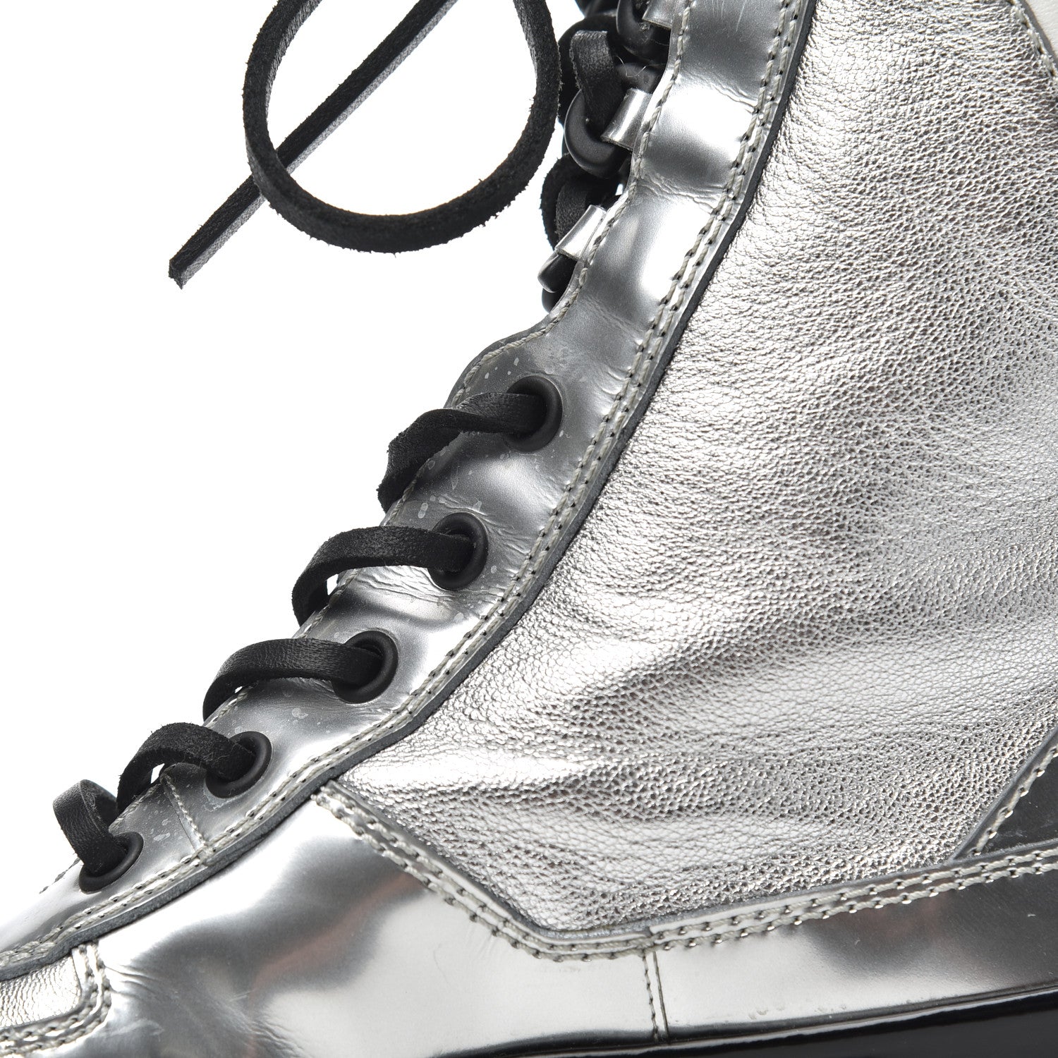 Louis Vuitton Patent Calfskin Spaceship Laureate Platform Desert Boots 37.5 Silver 14 of 21